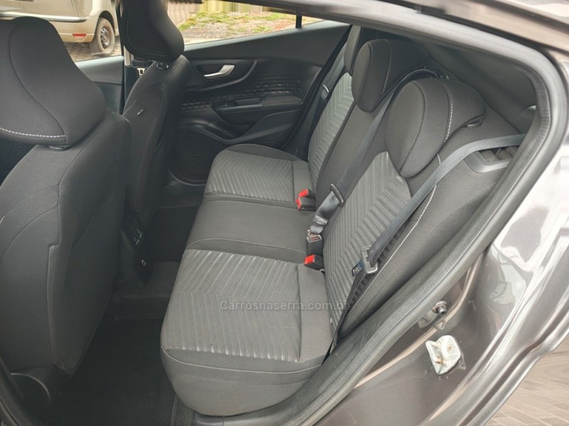 FASTBACK 1.0 200 TURBO DRIVE FLEX 4P AUTOMÁTICO - 2024 - GUAPORé