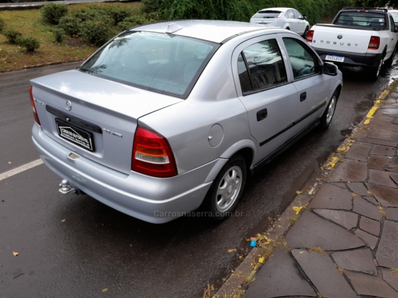 ASTRA 2.0 MPFI GLS SEDAN 8V GASOLINA 4P MANUAL - 1999 - NOVA PRATA
