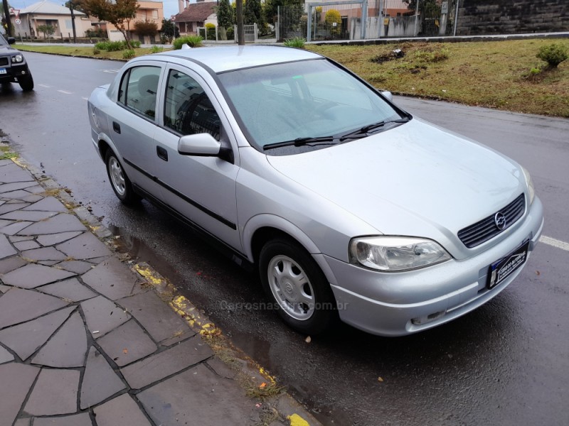 ASTRA 2.0 MPFI GLS SEDAN 8V GASOLINA 4P MANUAL - 1999 - NOVA PRATA