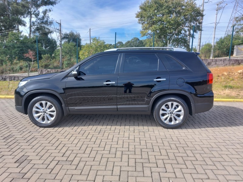 SORENTO 2.4 EX2 4X2 16V GASOLINA 4P AUTOMÁTICO - 2015 - CAXIAS DO SUL