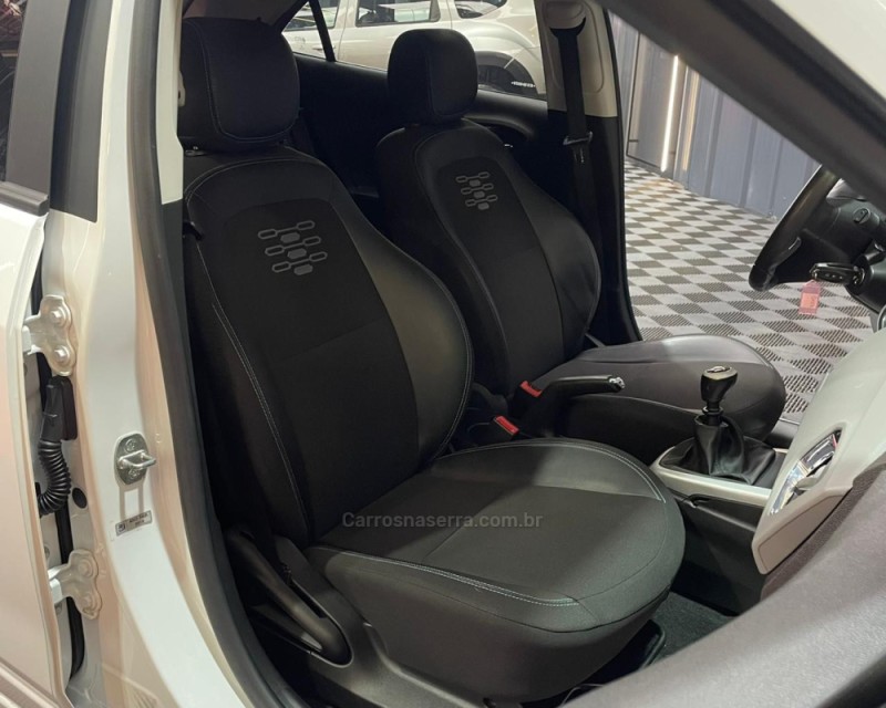 ONIX 1.0 MPFI LT 8V FLEX 4P MANUAL - 2019 - VACARIA
