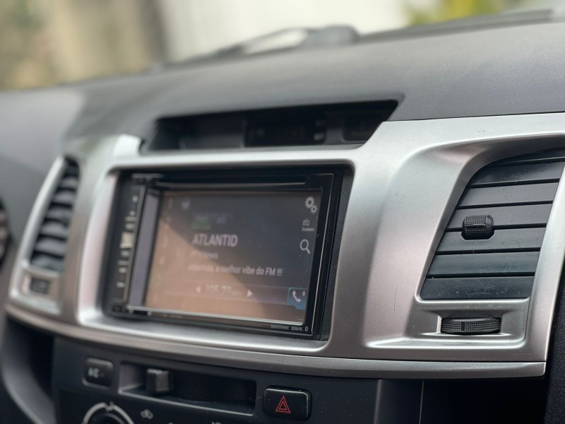HILUX 3.0 4X4 8V DIESEL 4P MANUAL - 2015 - CAXIAS DO SUL
