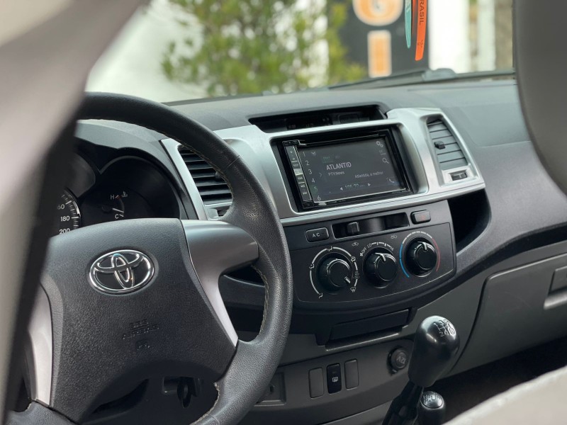 HILUX 3.0 4X4 8V DIESEL 4P MANUAL - 2015 - CAXIAS DO SUL