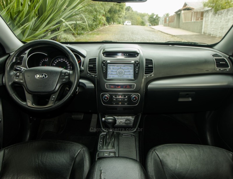 SORENTO 2.4 S.356 4X2 16V GASOLINA 4P AUTOMÁTICO - 2015 - NOVO HAMBURGO