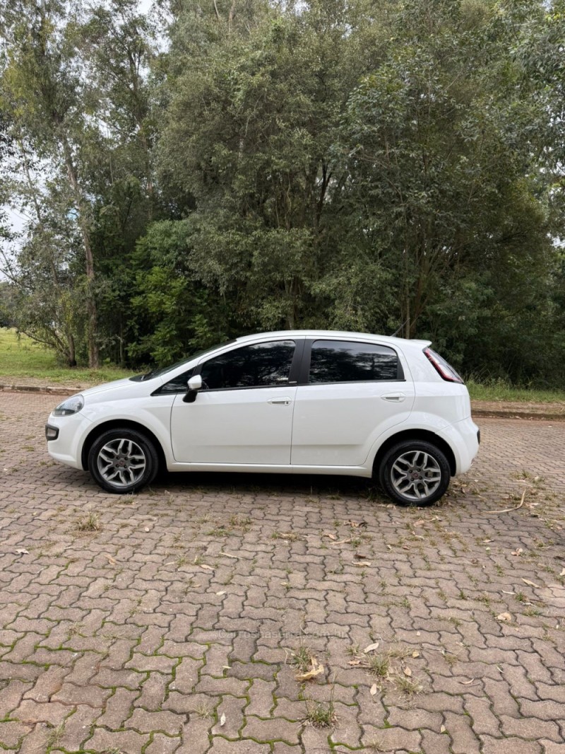 PUNTO 1.4 ATTRACTIVE 8V FLEX 4P MANUAL - 2014 - ARROIO DO MEIO