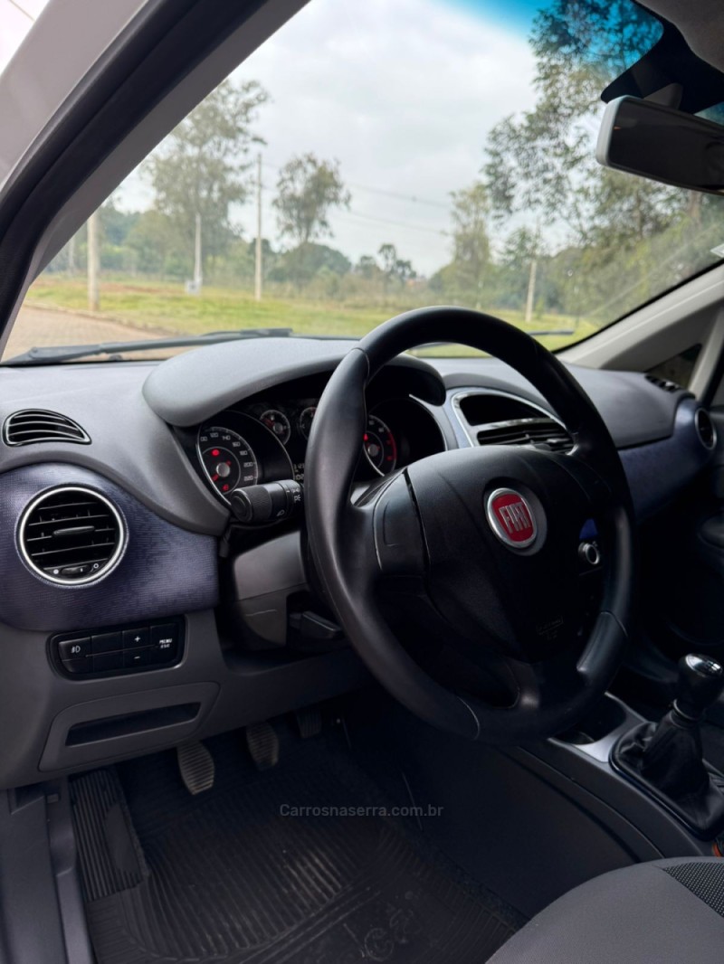 PUNTO 1.4 ATTRACTIVE 8V FLEX 4P MANUAL - 2014 - ARROIO DO MEIO