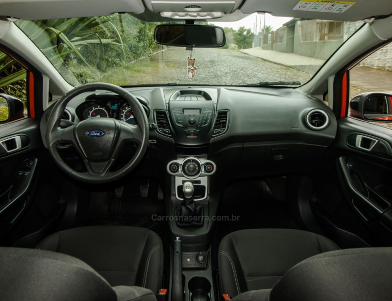 FIESTA 1.6 SE HATCH 16V FLEX 4P MANUAL - 2017 - NOVO HAMBURGO
