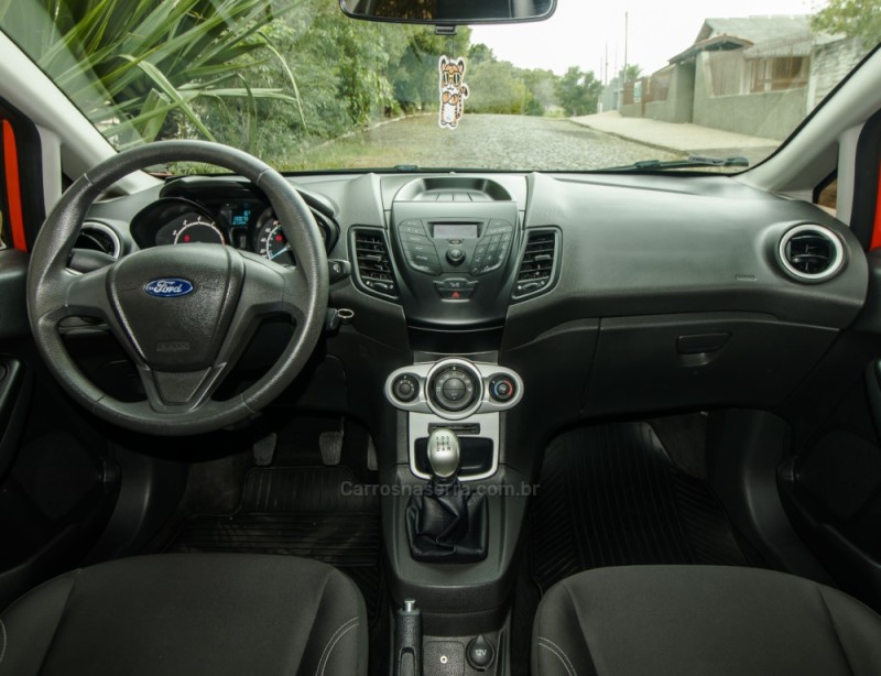 FIESTA 1.6 SE HATCH 16V FLEX 4P MANUAL - 2017 - NOVO HAMBURGO