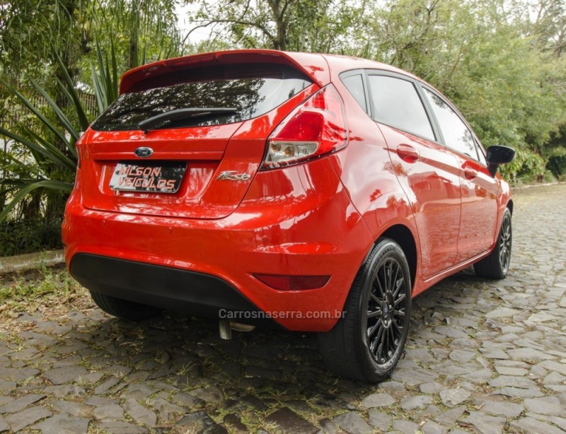 FIESTA 1.6 SE HATCH 16V FLEX 4P MANUAL - 2017 - NOVO HAMBURGO