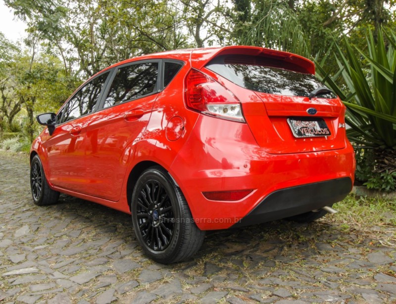 FIESTA 1.6 SE HATCH 16V FLEX 4P MANUAL - 2017 - NOVO HAMBURGO