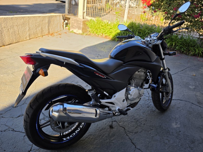 CB 300R ABS - 2012 - BENTO GONçALVES