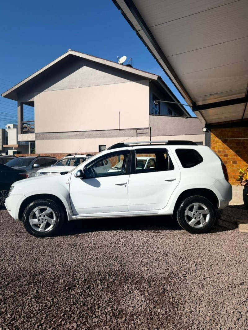 DUSTER 1.6 DYNAMIQUE 4X2 16V FLEX 4P MANUAL - 2014 - LAJEADO