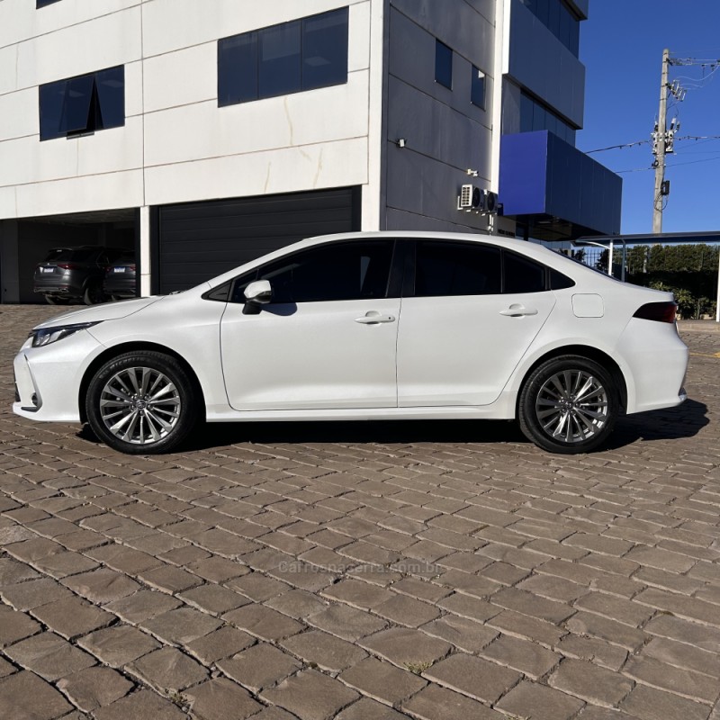 COROLLA 2.0 XEI 16V FLEX 4P AUTOMÁTICO - 2024 - VACARIA
