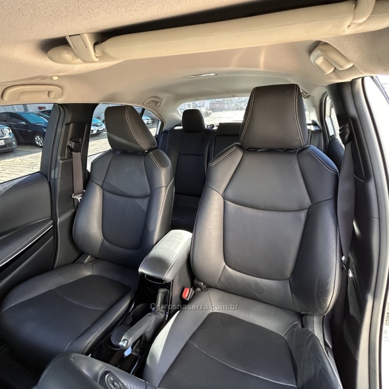 COROLLA 2.0 XEI 16V FLEX 4P AUTOMÁTICO - 2024 - VACARIA