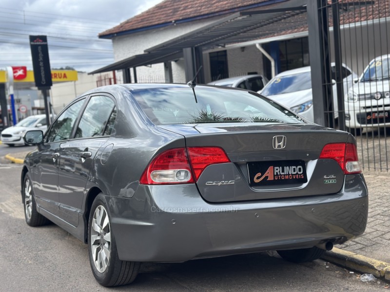 CIVIC 1.8 LXL SE 16V FLEX 4P AUTOMÁTICO - 2011 - PAROBé