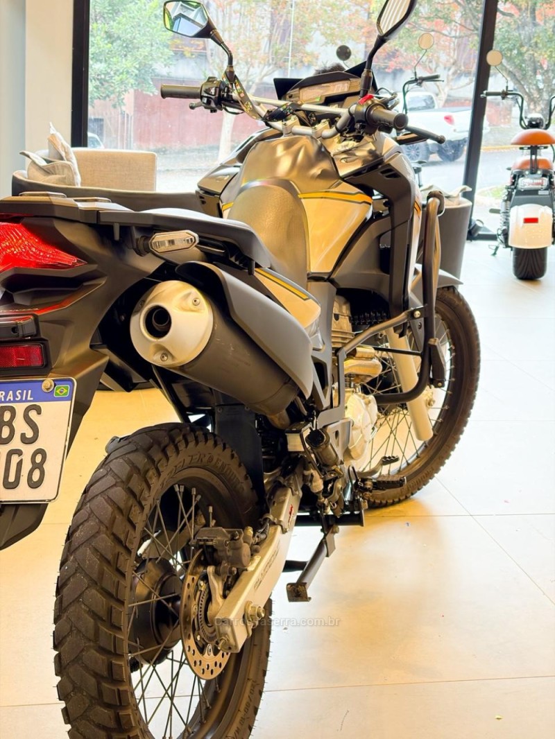XRE 300 ADVENTURE ABS - 2023 - VERANóPOLIS