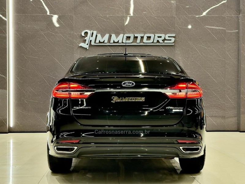 FUSION 2.0 TITANIUM AWD 16V GASOLINA 4P AUTOMÁTICO - 2017 - CAXIAS DO SUL