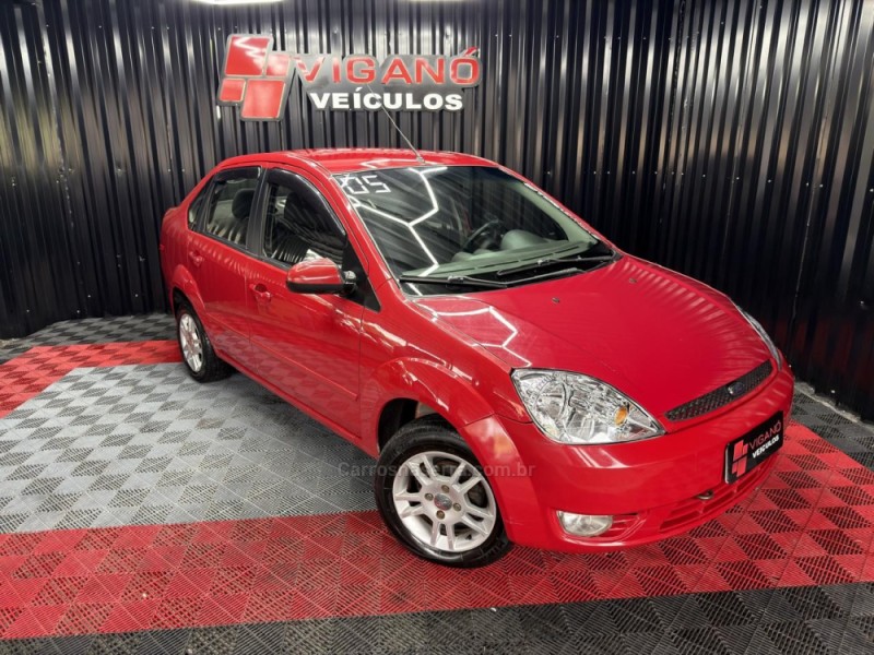 FIESTA 1.0 MPI SUPERCHARGER 8V GASOLINA 4P MANUAL - 2005 - CAXIAS DO SUL