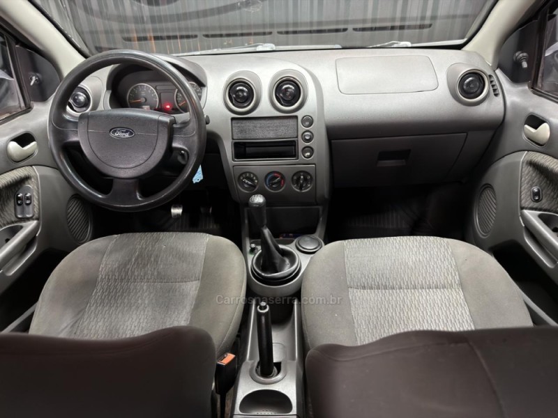 FIESTA 1.0 MPI SUPERCHARGER 8V GASOLINA 4P MANUAL - 2005 - CAXIAS DO SUL