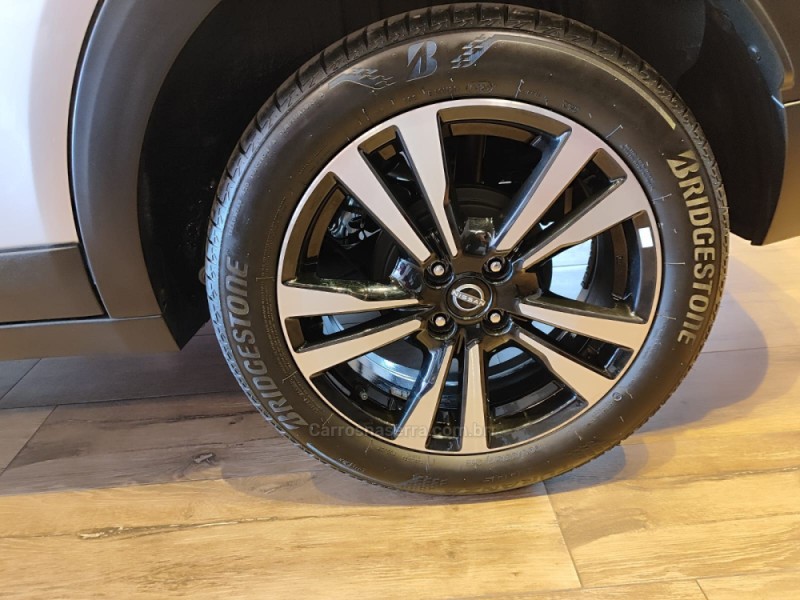 KICKS 1.6 XPLAY 16V FLEX 4P AUTOMÁTICO - 2025 - ERECHIM