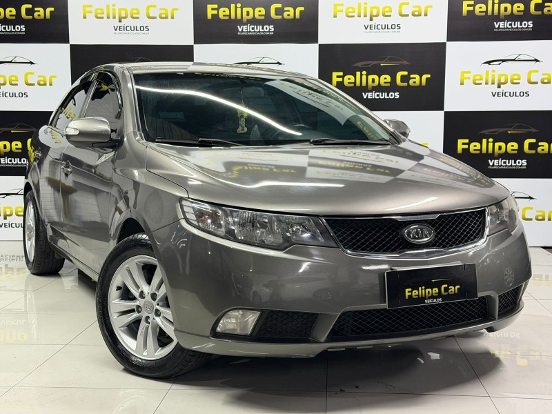 CERATO 1.6 EX2 SEDAN 16V GASOLINA 4P MANUAL - 2010 - CAXIAS DO SUL