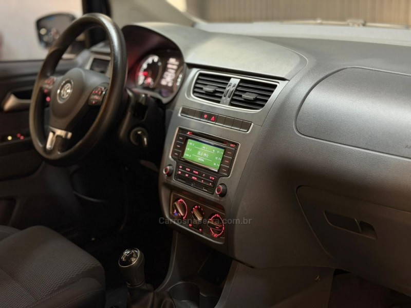 FOX 1.0 MPI BLUEMOTION 12V FLEX 4P MANUAL - 2014 - ESTâNCIA VELHA