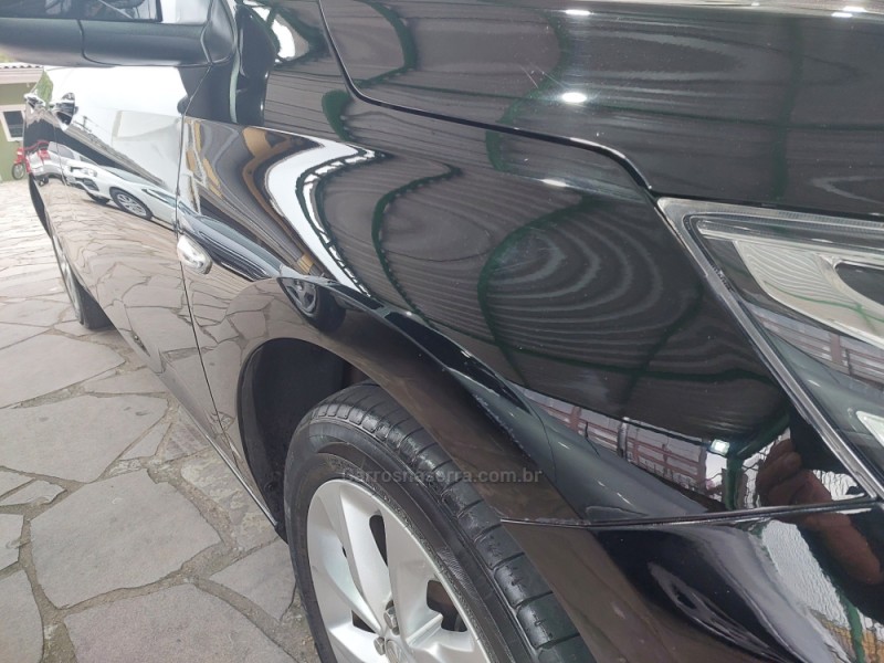 ONIX 1.0 SEDAN PLUS LT 12V FLEX 4P MANUAL - 2023 - CAXIAS DO SUL
