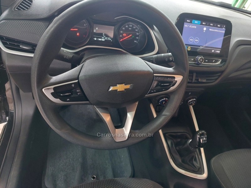 ONIX 1.0 SEDAN PLUS LT 12V FLEX 4P MANUAL - 2023 - CAXIAS DO SUL