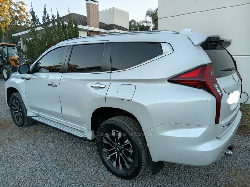 PAJERO SPORT 2.4 HPE-S 4X4 DIESEL 4P AUTOMÁTICO - 2023 - BENTO GONçALVES