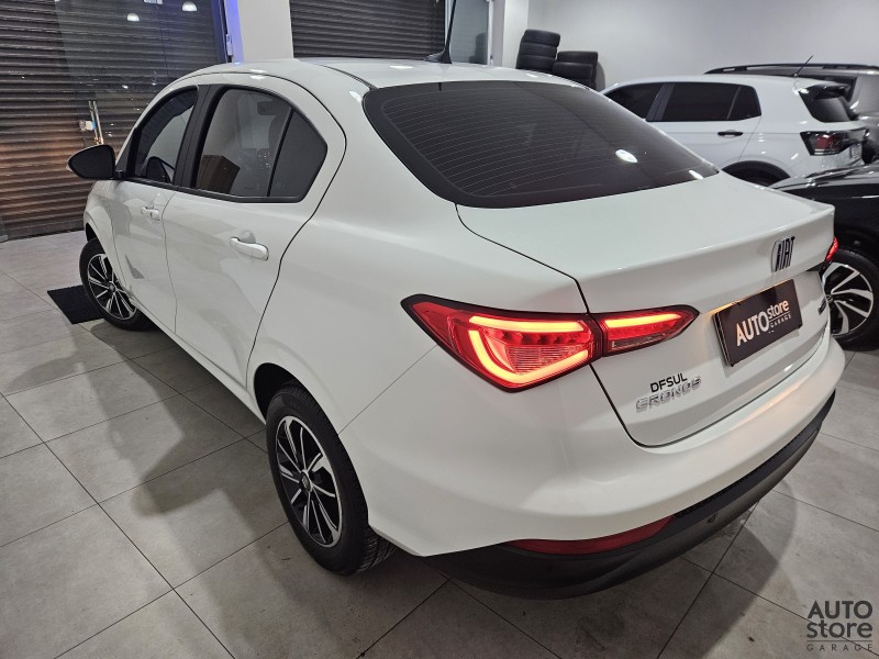 CRONOS 1.3 DRIVE FLEX 4P AUTOMÁTICO - 2025 - CAXIAS DO SUL