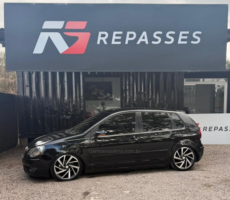 POLO 1.6 MI SPORTLINE 8V FLEX 4P MANUAL - 2011 - PORTãO