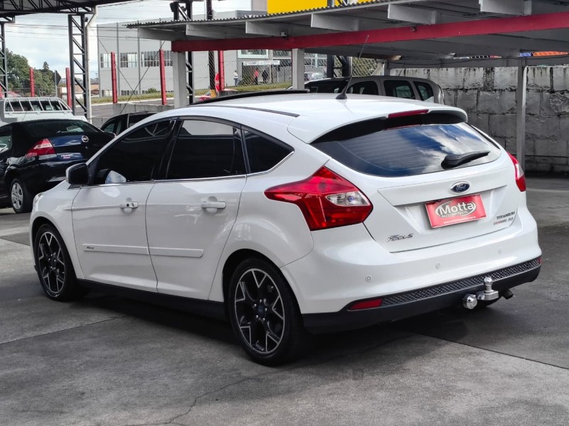 FOCUS 2.0 TITANIUM PLUS 16V FLEX 4P AUTOMÁTICO - 2015 - CAXIAS DO SUL