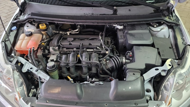 FOCUS 1.6 GLX 8V FLEX 4P MANUAL - 2012 - GARIBALDI