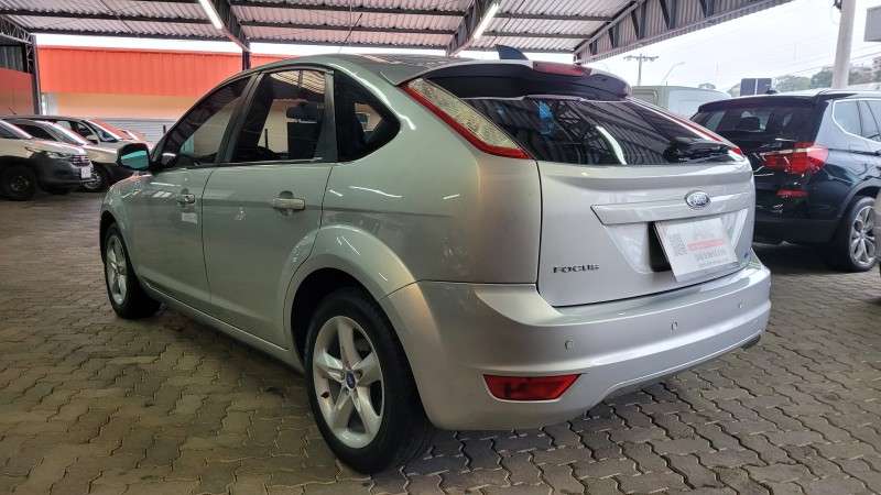 FOCUS 1.6 GLX 8V FLEX 4P MANUAL - 2012 - GARIBALDI