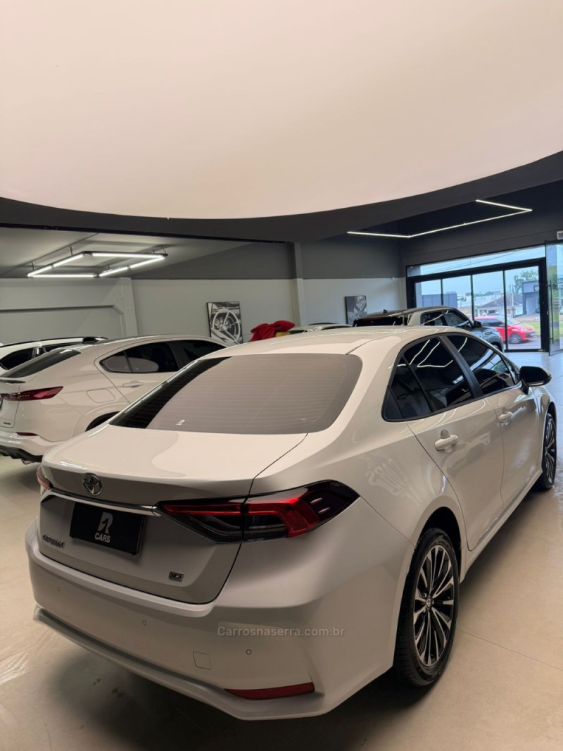 COROLLA 2.0 XEI 16V FLEX 4P AUTOMÁTICO - 2025 - LAJEADO