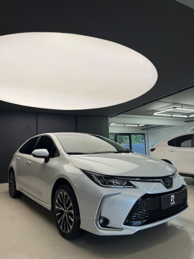 COROLLA 2.0 XEI 16V FLEX 4P AUTOMÁTICO - 2025 - LAJEADO