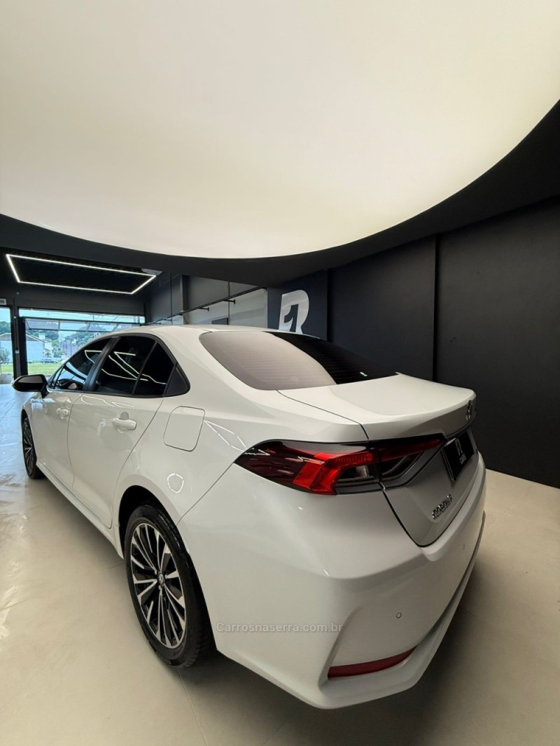 COROLLA 2.0 XEI 16V FLEX 4P AUTOMÁTICO - 2025 - LAJEADO