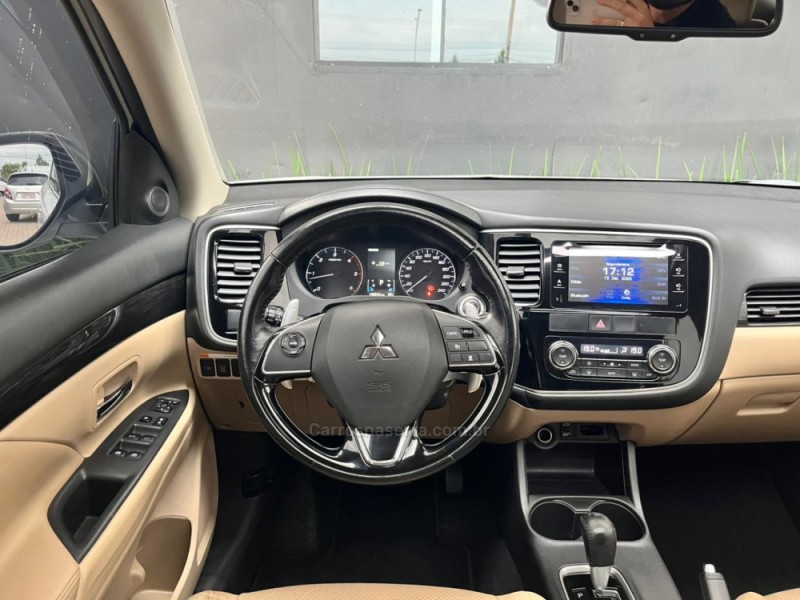 OUTLANDER 2.4 4X4 16V GASOLINA 4P AUTOMÁTICO - 2016 - TORRES