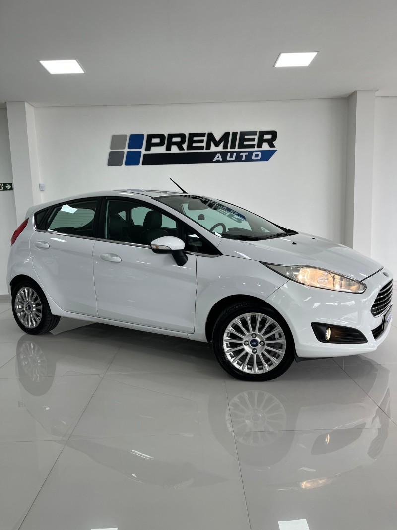 fiesta 1.6 titanium hatch 16v flex 4p automatico 2014 caxias do sul