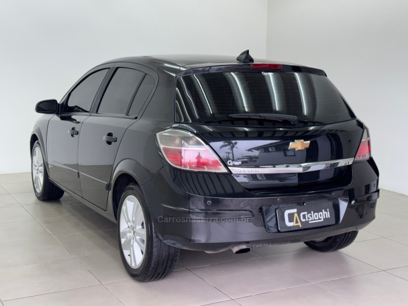VECTRA 2.0 SFI GT HATCH 8V FLEX 4P MANUAL - 2011 - CARLOS BARBOSA