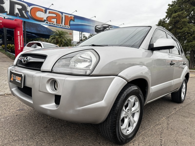 tucson 2.0 mpfi gl 16v 143cv 2wd gasolina 4p automatico 2010 dois irmaos