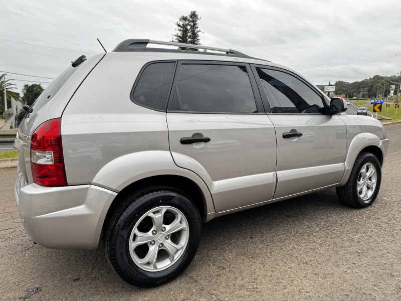 TUCSON 2.0 MPFI GL 16V 143CV 2WD GASOLINA 4P AUTOMÁTICO - 2010 - DOIS IRMãOS