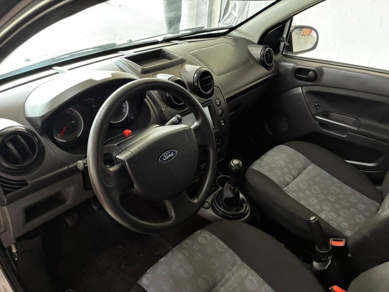 FIESTA 1.0 MPI CLASS HATCH 8V FLEX 4P MANUAL - 2013 - BOM PRINCíPIO
