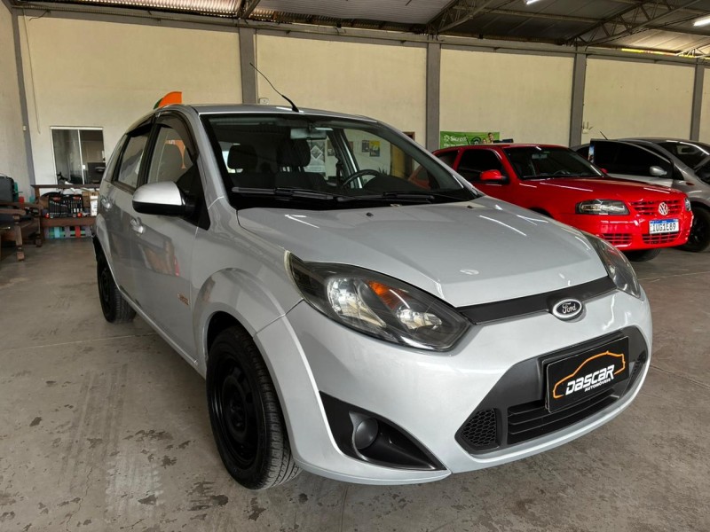 FIESTA 1.0 MPI CLASS HATCH 8V FLEX 4P MANUAL - 2013 - BOM PRINCíPIO