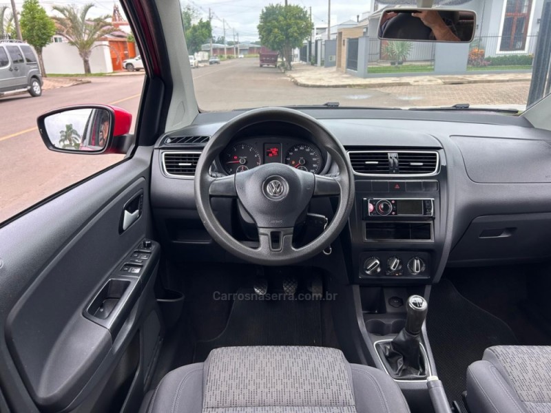 FOX 1.0 MI 8V FLEX 4P MANUAL - 2013 - VENâNCIO AIRES