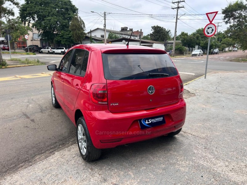 FOX 1.0 MI 8V FLEX 4P MANUAL - 2013 - VENâNCIO AIRES