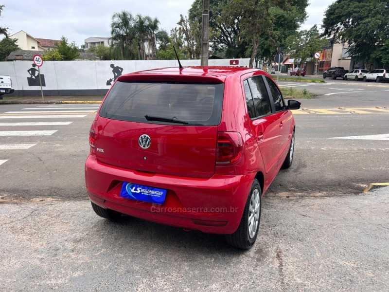 FOX 1.0 MI 8V FLEX 4P MANUAL - 2013 - VENâNCIO AIRES