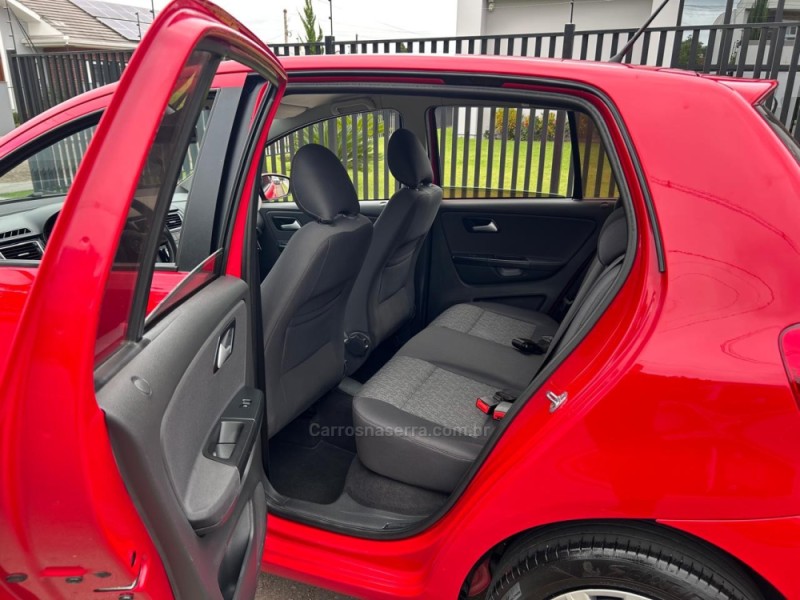 FOX 1.0 MI 8V FLEX 4P MANUAL - 2013 - VENâNCIO AIRES