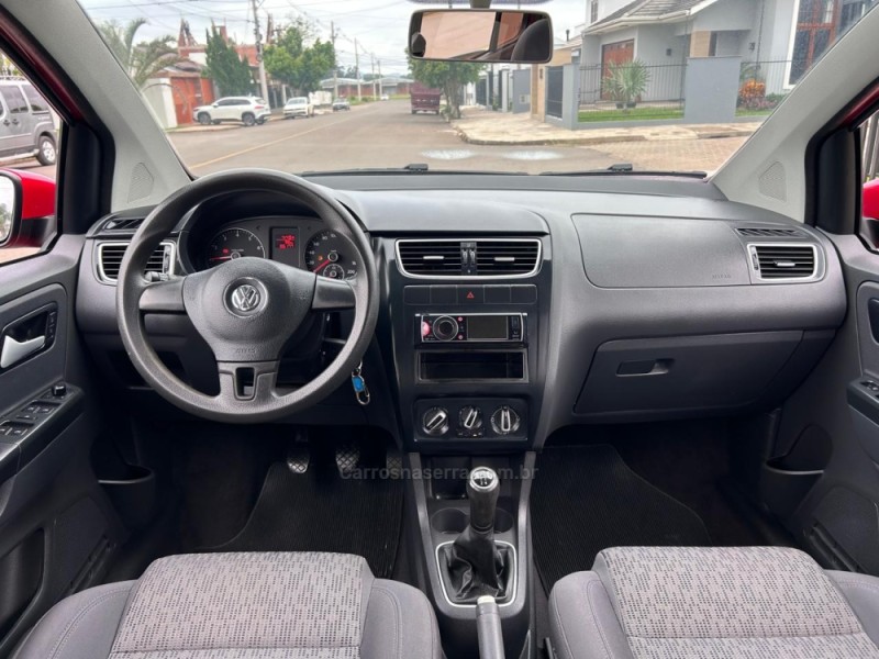 FOX 1.0 MI 8V FLEX 4P MANUAL - 2013 - VENâNCIO AIRES