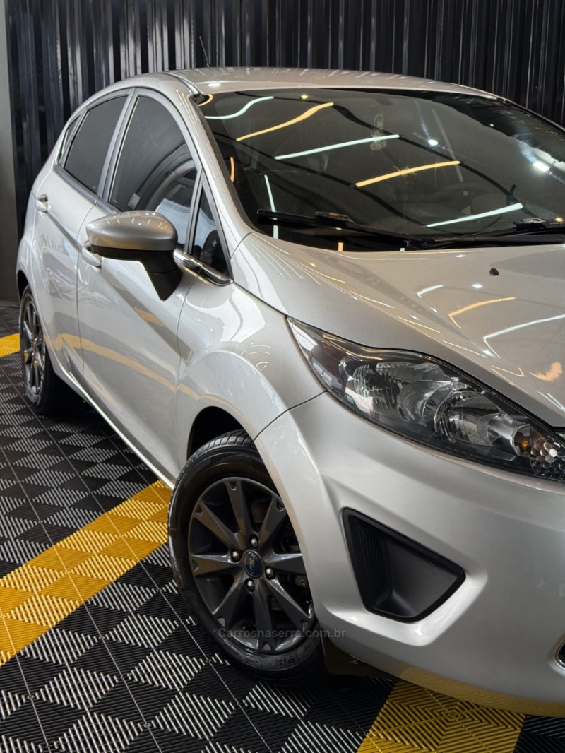 FIESTA 1.6 SE HATCH 16V FLEX 4P MANUAL - 2012 - LAJEADO
